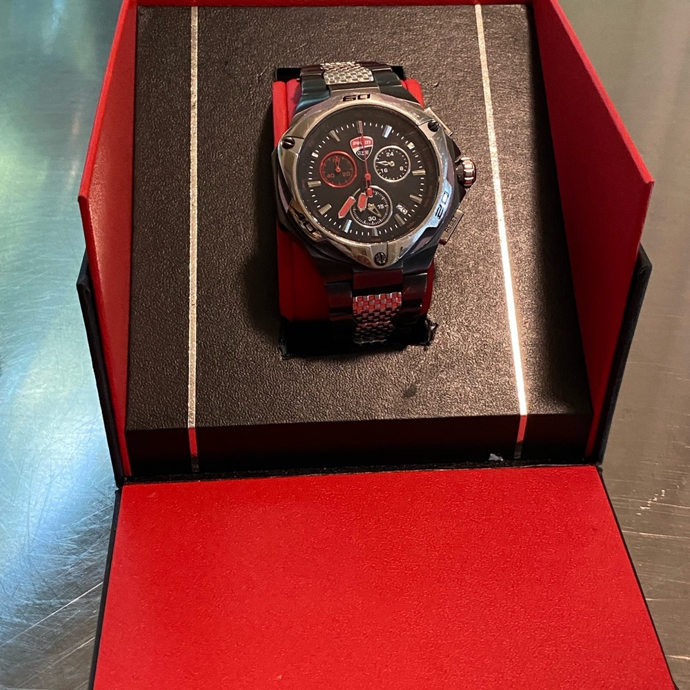 Ducati Corse Motore, Stainless Steel Men's Chronograph Watch - GI20190 used - Picture 2 of 13